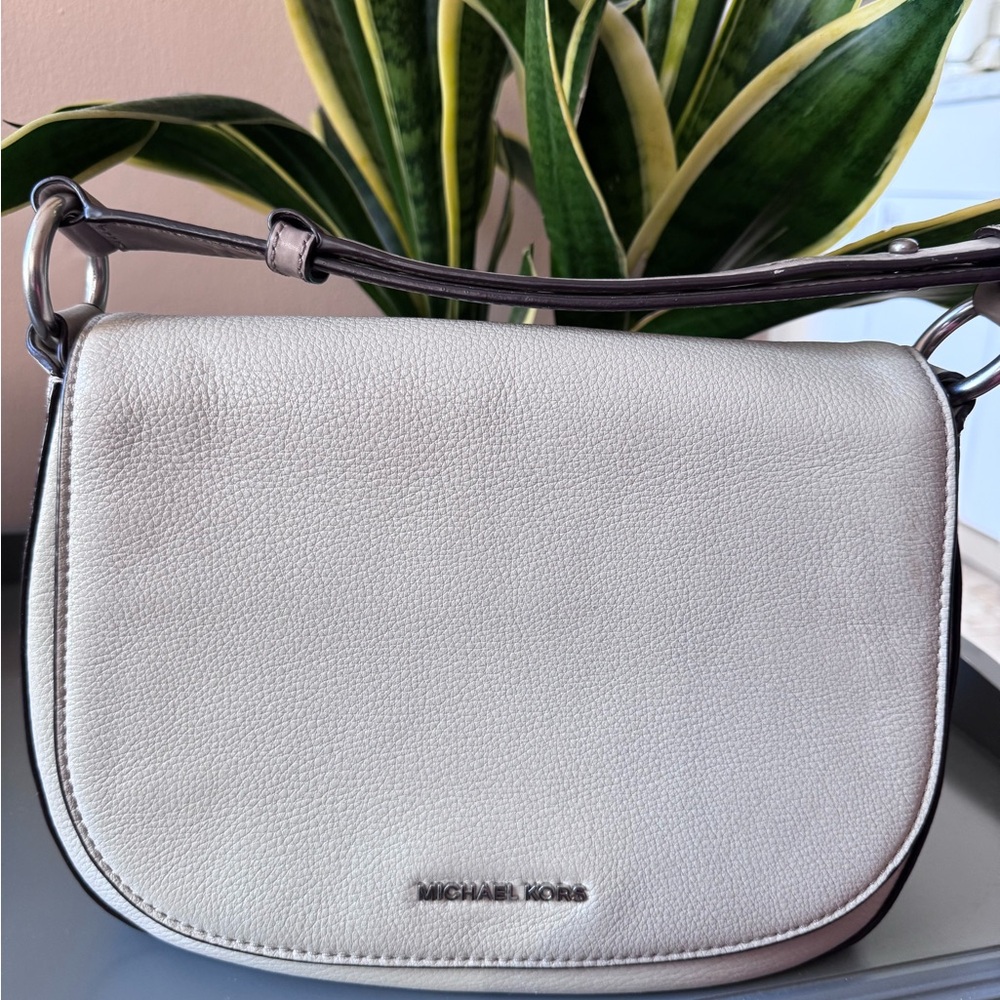 Michael Kors Cream Leather Shoulder Bag